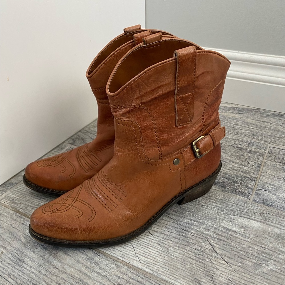 Franco Sarto Western Bootie - Womens 6